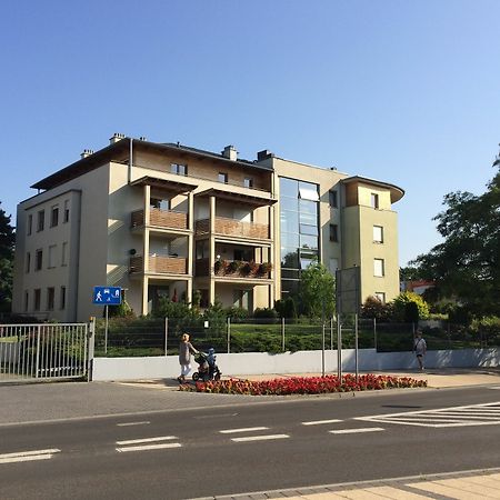 Apartament Pod Sosnami Ustka Extérieur photo